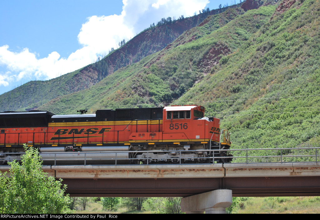 BNSF 8516